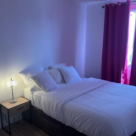 Appartement Spacieux Clichy-sous-Bois Eksteriør billede